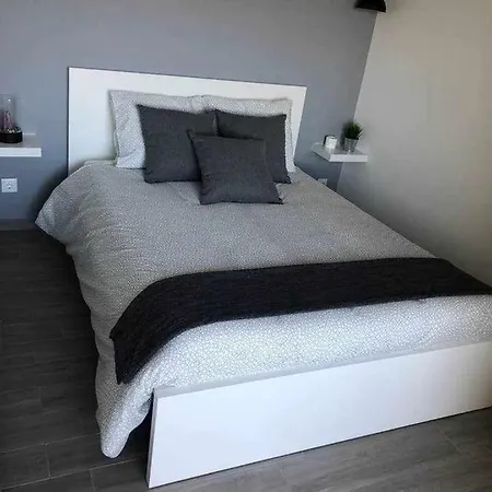 Apartment Estudio 22 *